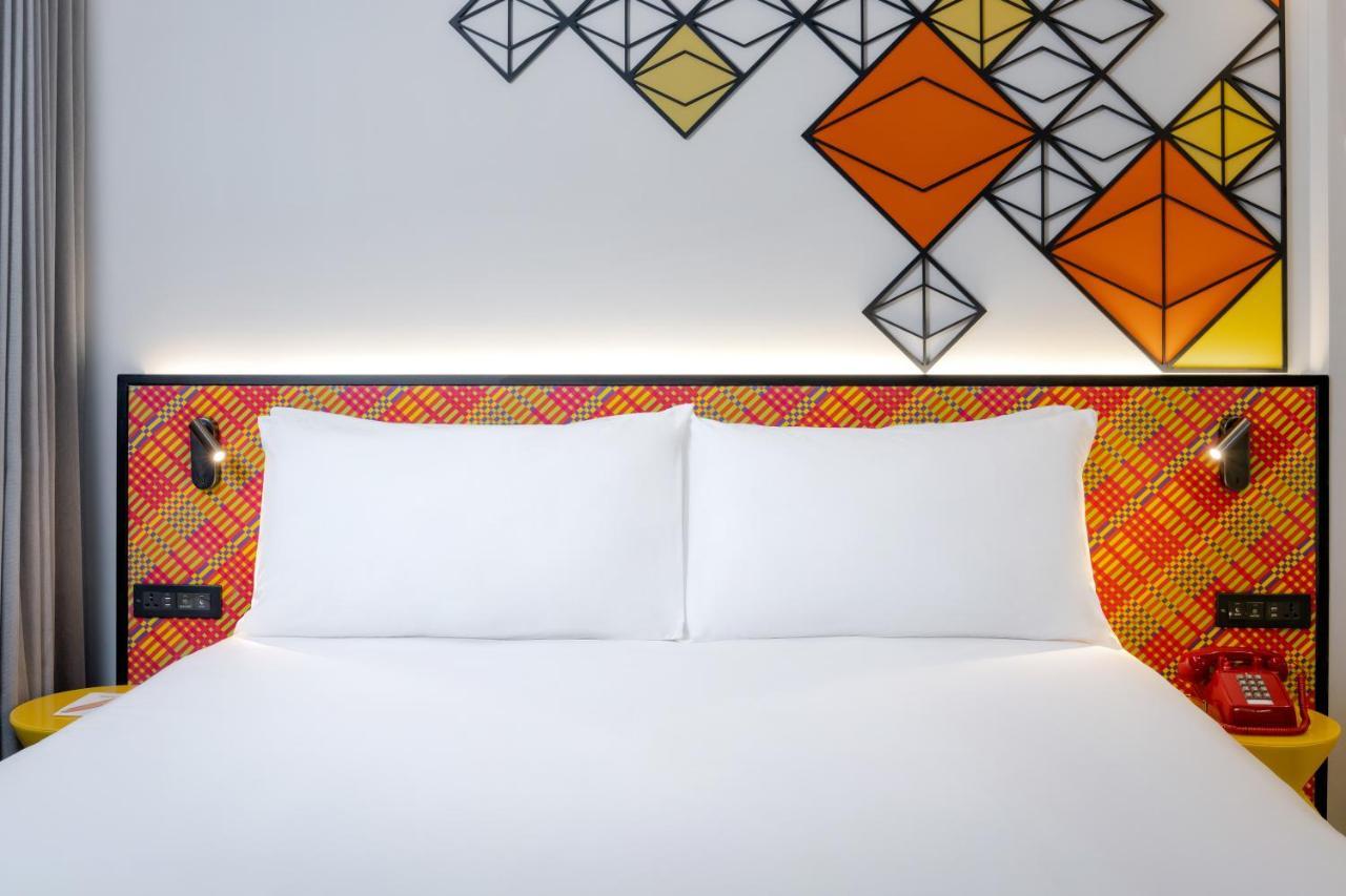 Ibis Styles Bangkok Silom Hotel Exterior foto
